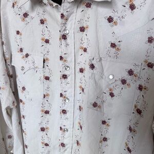 Authentic Western floral Pearl snap shirt